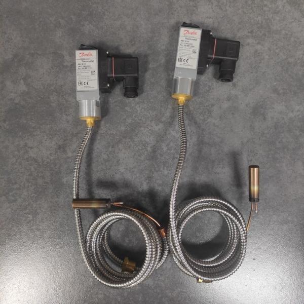 Améliorez vos opérations avec le levier de commande hydraulique du joystick Danfoss 061B810466 pour les applications industrielles et mobiles
