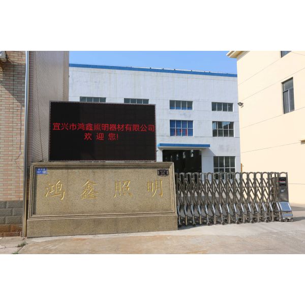 Customized Polygonal Hot Dip Galvanized Traffic Signal Steel Pole