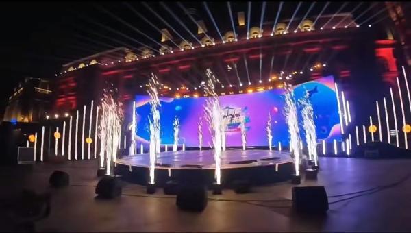 Customized Control Party Wedding Disco Fog Machine with Colored Segrat and Smoke Making