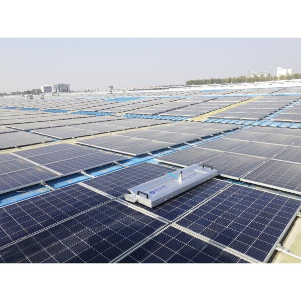 電池の太陽クリーニング機械が付いているB12シリーズ自動太陽クリーニングのロボティック リモート・コントロール太陽洗剤