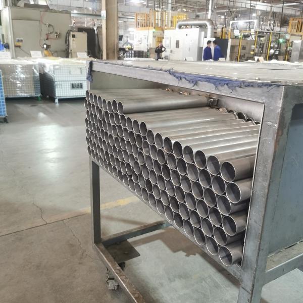 Máquina de soldadura de puntos de resistencia de acero para la industria automotriz Máquina de soldadura de puntos estacionarios y proyección para amortiguador