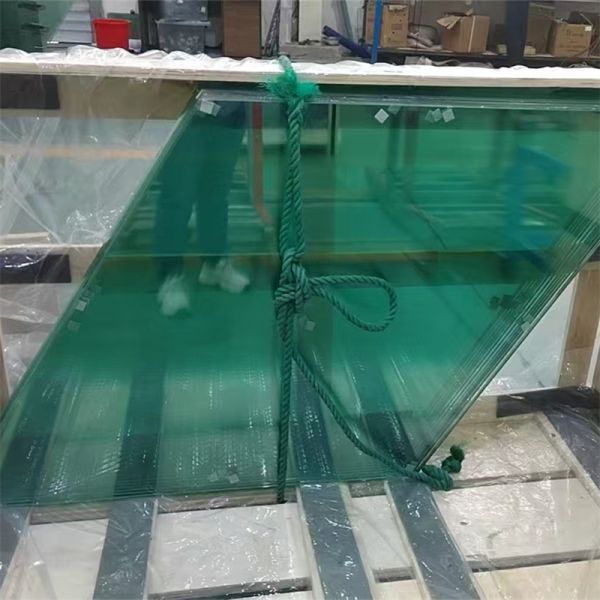 Custom Irregular Shape Bent/Curved Tempered Laminated Glass with Polished Edge for Buildings