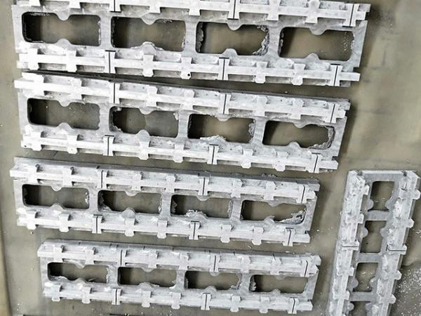 耐久性のある拡張ポリスタリン部品のためのEPS形状のカスタム模具