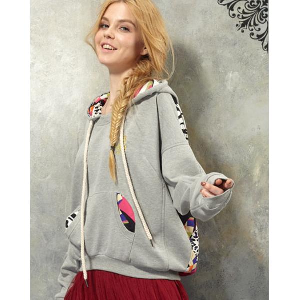 Фуфайки дам с капюшоном, белый свободный способ Джерси