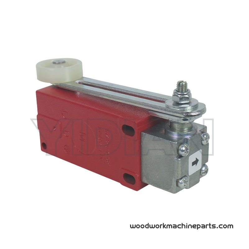 4-008-32-0091 LIMIT SWITCH GC-UV 1 AV 1 270 GRAD Запчасти для деревообрабатывающих машин