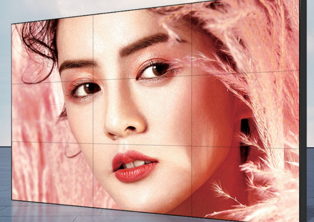 Full Color High Brightness LED Display Screen Outdoor Digital Advertising Panel
