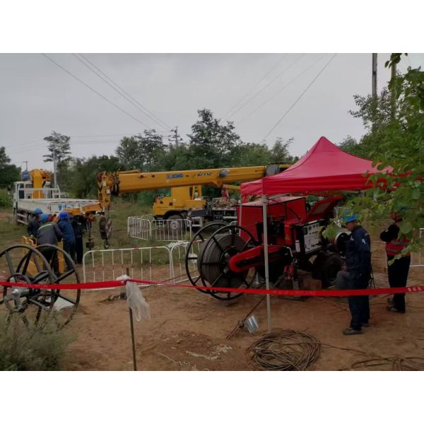 SA-YQ180 Diesel Hydraulic Puller with 180kN Maximum Pulling Force, Advanced Hydraulic System, and High-Efficiency Diesel Engine for Power Line Construction