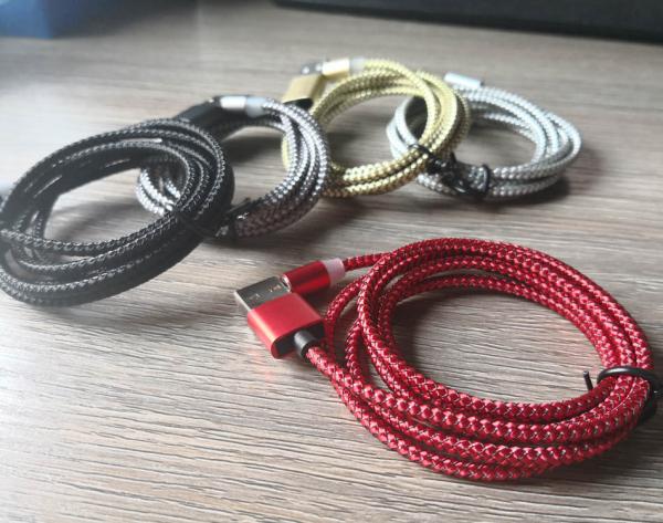 Professional Customized Magnetic Charging Cables For Micro Type C / Lightning