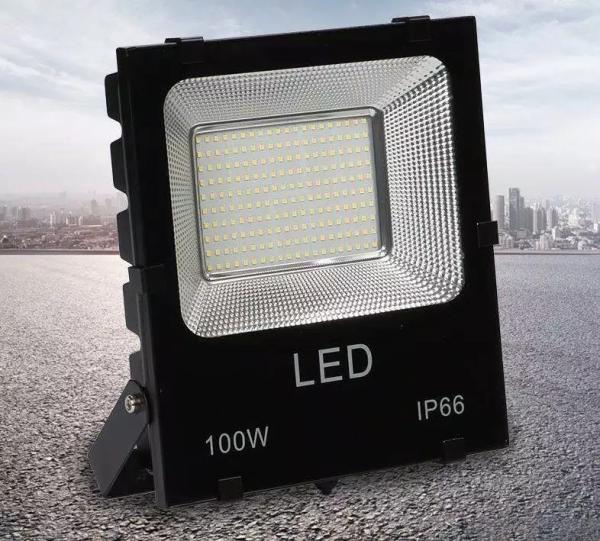 220V-240V Outdoor LED Spotlight 60W 100W 150W 200W Reflector IP65 Waterproof Garden Lighting