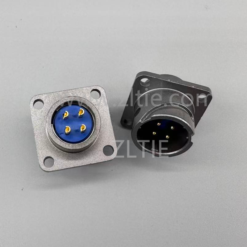 FQ18 Series 4-Pin Square Flange Male Socket