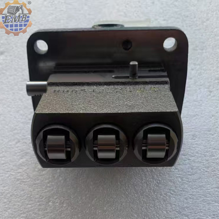 1G702-51010 Fuel Pump 1G702-51012 1G702-51013 Injection Pump D1503 Engine