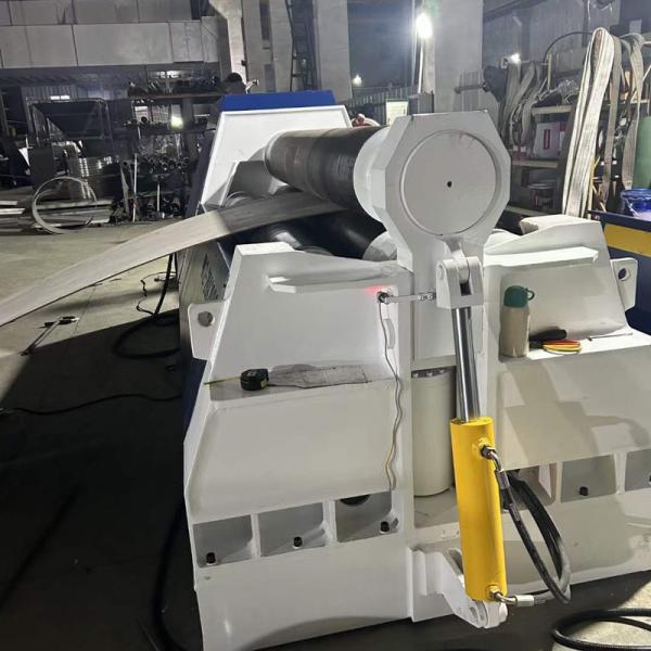 Rouleaux hydrauliques de commande numérique par ordinateur les 4 plaquent le feuillard d'acier au carbone du laminoir 20x3000