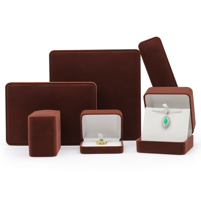 Simple Brown Velvet Jewelry Box Set Custom Logo Velvet Pendant Box