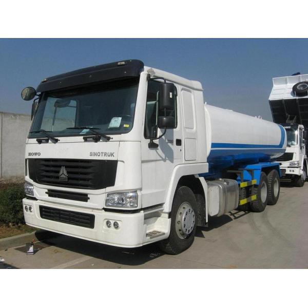 Internal Anti - Corrosion Liquid Tanker Truck , Construction Water Transport Truck 18-25cbm