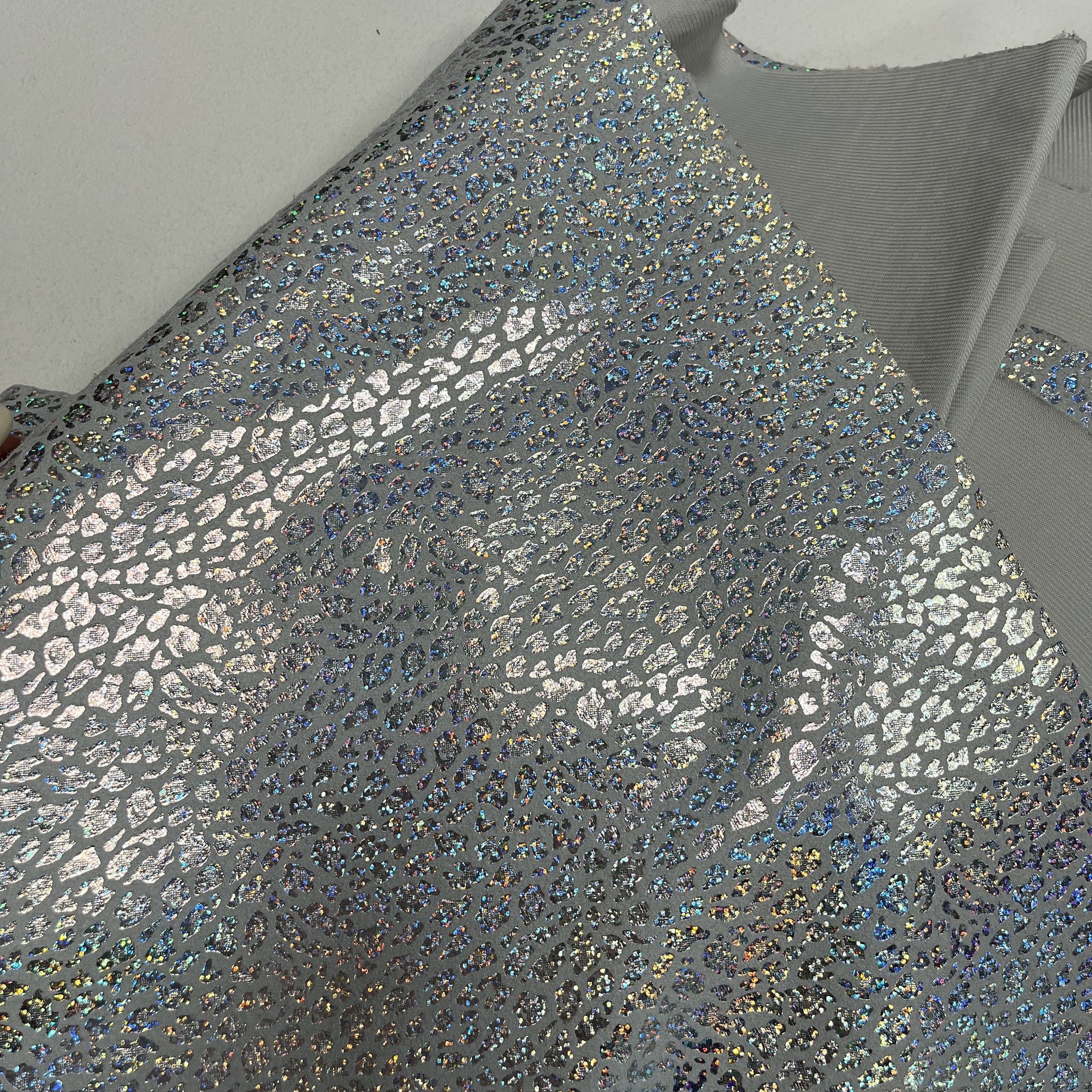 2025 Custom New Waterproof 100%Polyester Faux Leather Suede Upholstery Handbag Material Fabric
