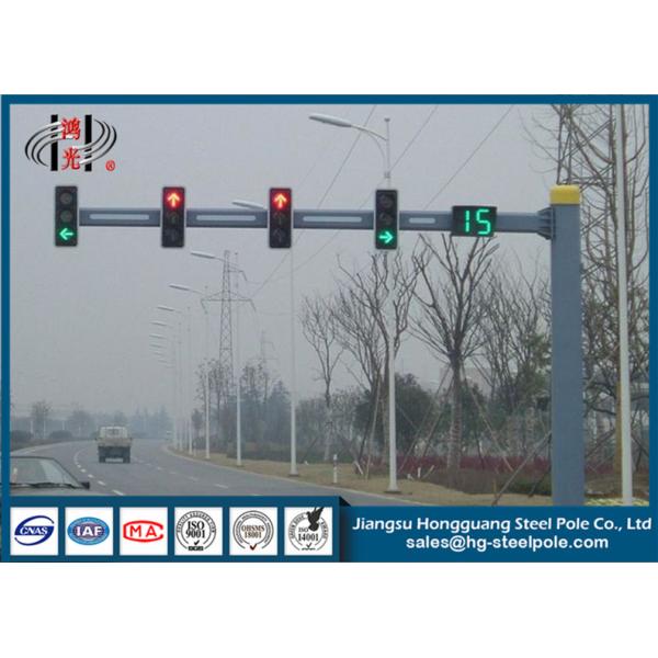 Hot Dip Galvanized Traffic Light Pole , Single Arm Traffic Signal Pole