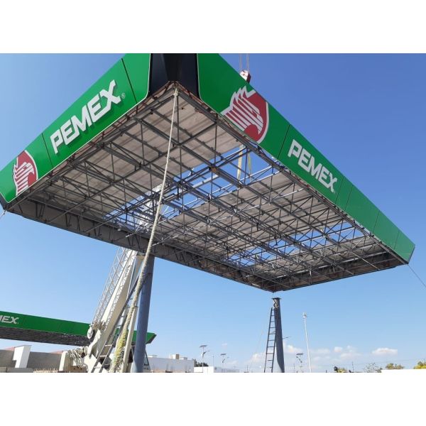 Modern Design Q235/Q355 Steel Space Frame Structure for Prefabricated Assembly Petrol Station Canopy