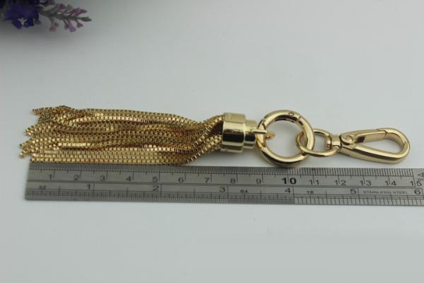 Hot sale custom gold nickel gunmetal color metal tassels cap with spring hooks