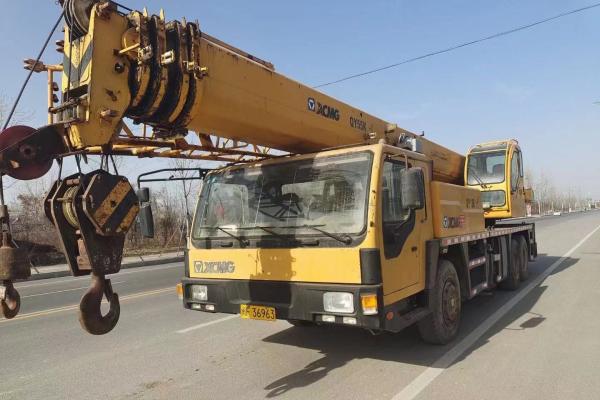 XCMG QY55K 55T Used Truck Mounted Crane 70m Max Height With Luffing Jib
