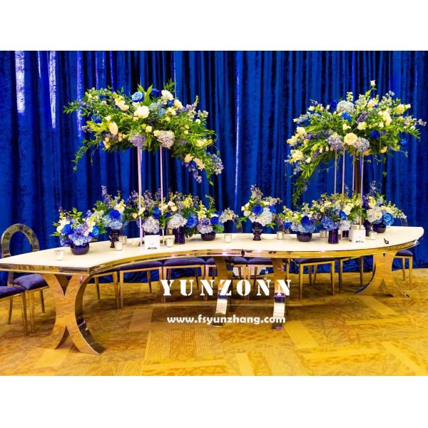 Modern Gold Cross X Legs Serpentine S-Shape Glass and Metal Wedding Dining Banquet Table for Outdoor Hotels Events Parties