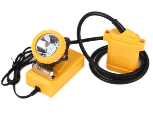 Headlamp СИД KL4LM KL5LM свет супер яркого перезаряжаемые главный для располагаясь лагерем 3.7v