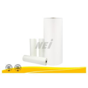 Покажите фильм торгового полиэфира дисплея прокатывая, прозрачную полиэстровую пленку