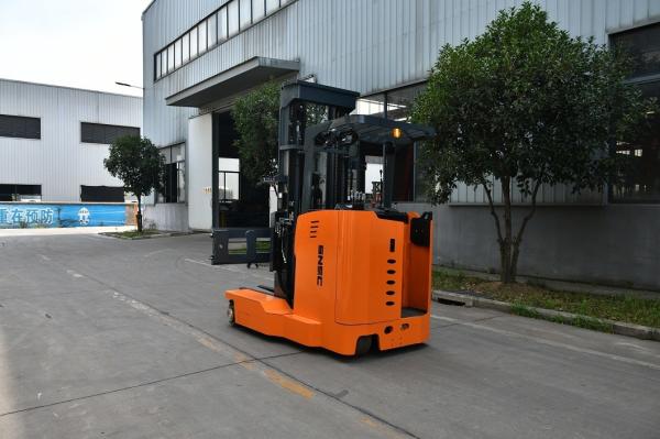 2900 kg 4 direcções eléctricas com bateria, caminhão de alcance de 3 toneladas, empilhadeira multi-direcional, 8 m de altura