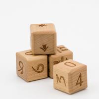 Modèle laser Tableau de tri en bois de chiffres Cube de bébé Blocs d'alphabet Jouet