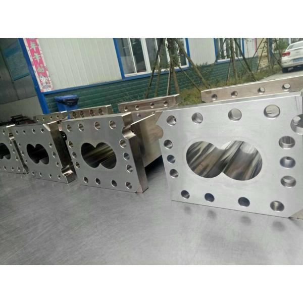 Нитрированные стальные экструдерные винты и бочки 58 - 62HRC Твердость для пластиковой промышленности