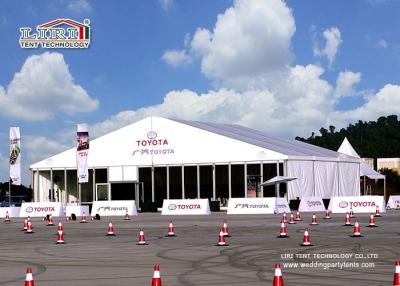Barracas exteriores da exposição da feira profissional