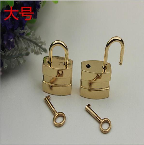 HOT SALE OEM design durable light gold cheap zinc alloy decorative padlock with key