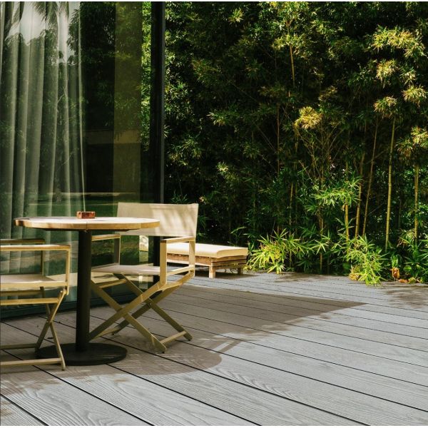 Forest Brown Weather Resistance Wood Plastic Composite Decking With Surface Texture Varies Smooth To Wood Grain Embossed Ideal For Decking