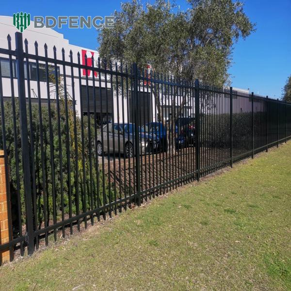Black Powder Coated Aluminum Picket Fence Panels Vertical Tubular System
