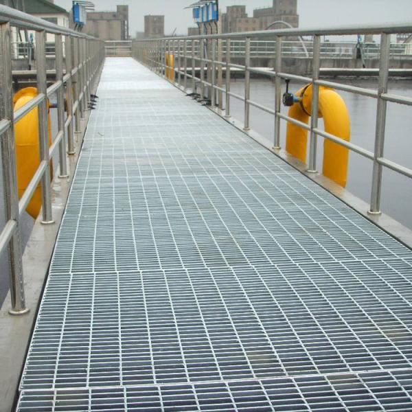 Облегченный стальной гальванизированный пол строительных материалов скрежетать 3D поднятый платформами