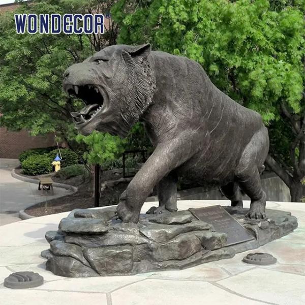 В натуральную величину ручной работы бронзовое украшение школы скульптуры тигра