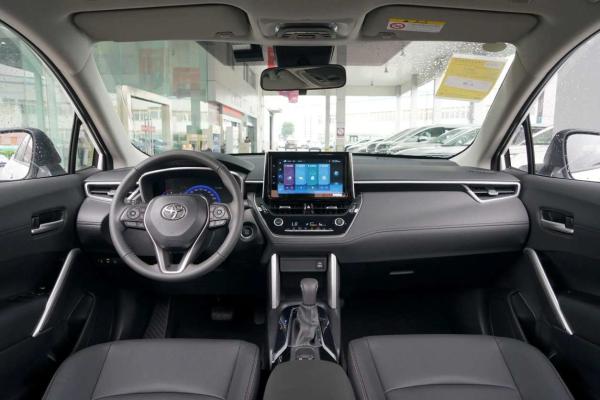 Corolla 2024 Compact SUV 5-door 5-seater 2.0L CVT Flagship Version