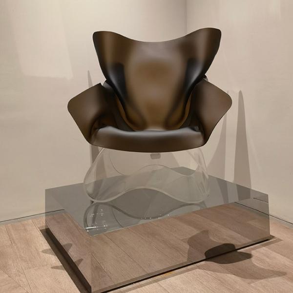 Scratch Resistant Waterproof Custom Acrylic Chair For Weddings And Art Exhibitions