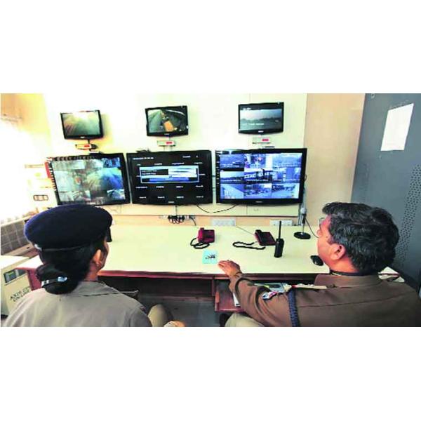 Câmeras vestindo do corpo da polícia de Ambarella A7L50 para o agente da polícia IP67 32MP WIFI