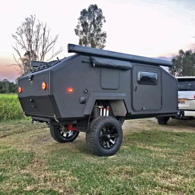 Campeur facultatif de camion de tente remorquant la petite caravane du campeur rv d'Off Road de remorque