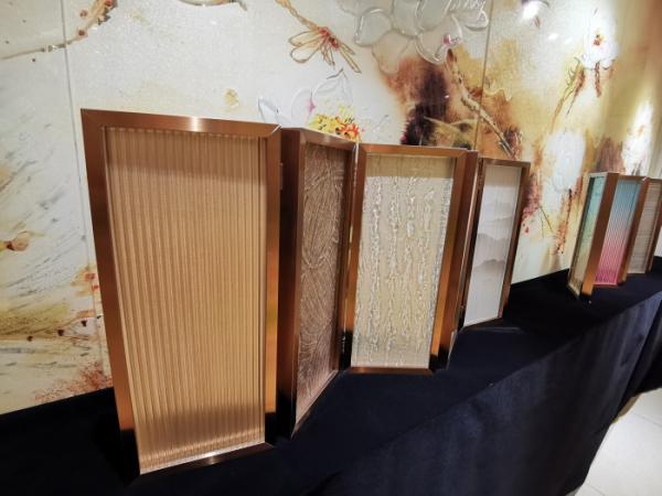 Tempered Colorful SGCC 5.5mm  Fused Glass Wall Panels