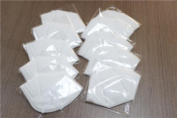 Economical Ffp3 Respirator Masks , Pm2.5 Face Mask Glassfiber Free Fluid Repellent