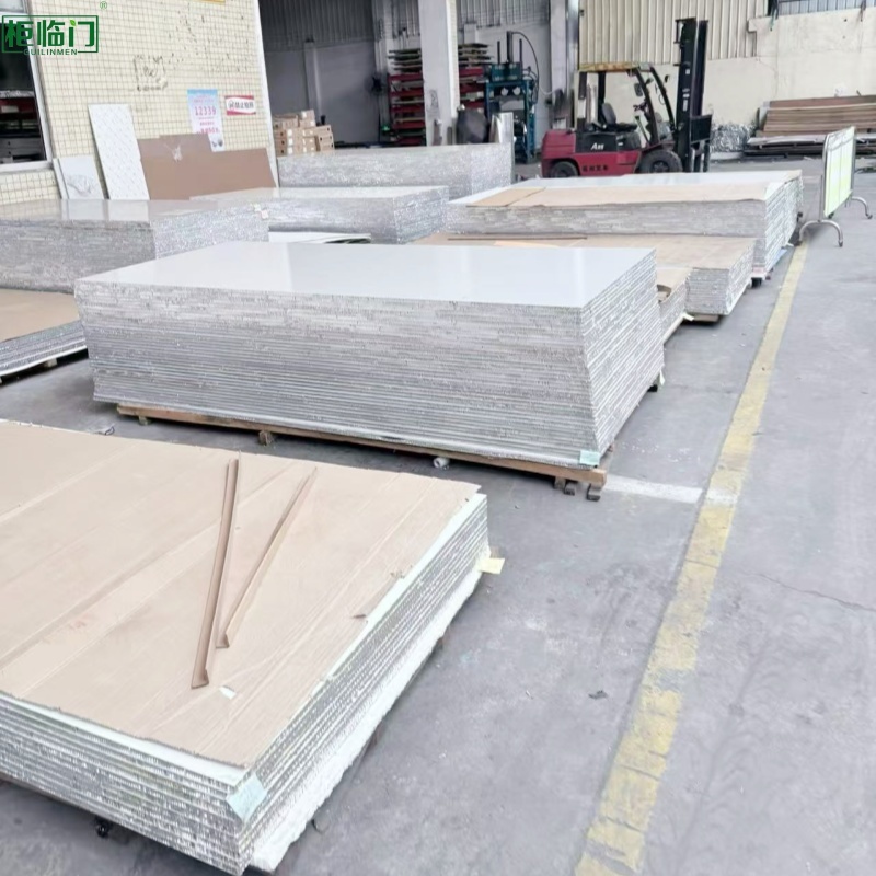 Modern Aluminum Ceiling Panel Fireproof Heat Insulation Easy Installation