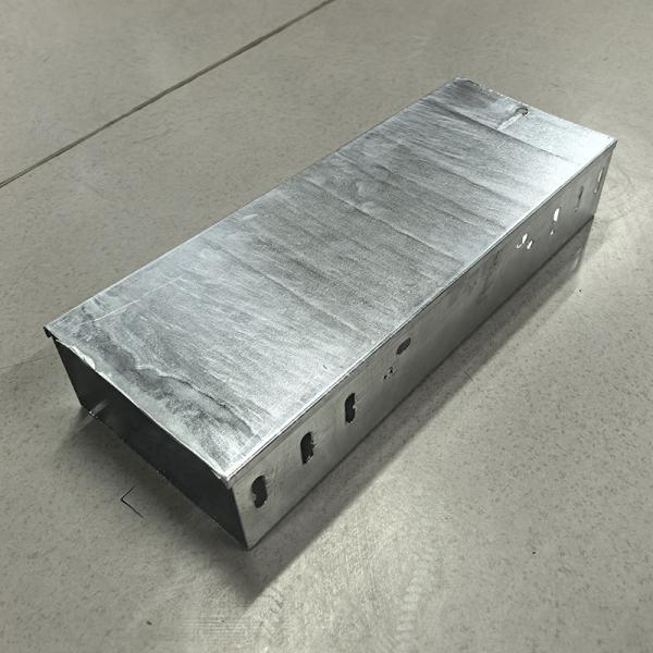 Plateau de câbles à vide galvanisé à chaud pour la gestion des câbles extérieurs à l'intérieur