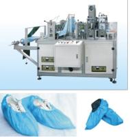 Machine de couverture de chaussure à ultrasons en plastique avec réglage de bord à bord réglable de gauche à droite pendant l'opération de roulement du matériau