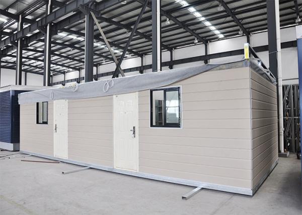 O plástico de madeira decora casas modulares, casas pré-fabricadas do bungalow