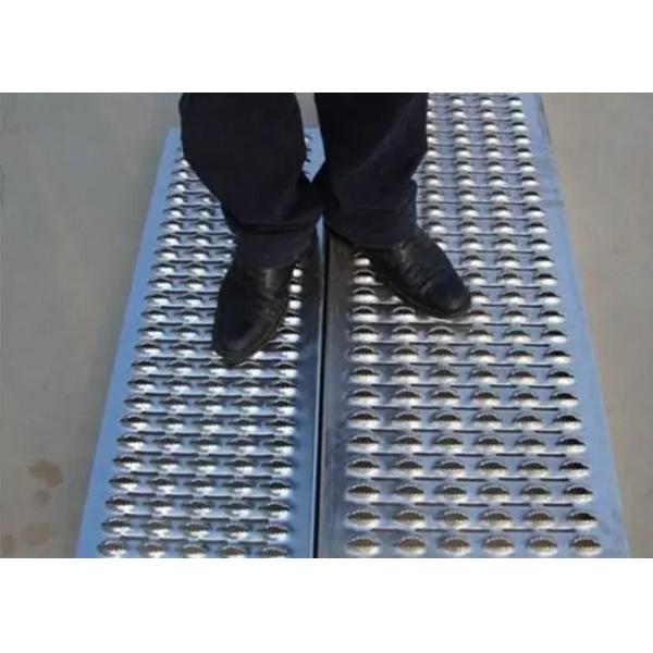Perforated Slip Resistant Metal Plate Anti Skid Channels Stainless Steel Walkway