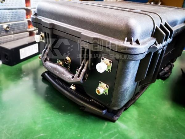 Bochuang spacetime high-power UAV driver 900MHz / 433MHz / 1.2g/2.4g/5.8/gps frequency output 500-2000m UAV jammer