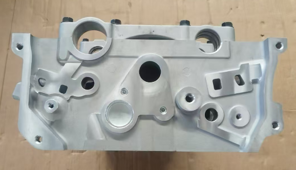 Aluminum Cylinder Head for Jeep Compass 2.4 and Fiat Freemont OEM 04884510AC 04884510AD