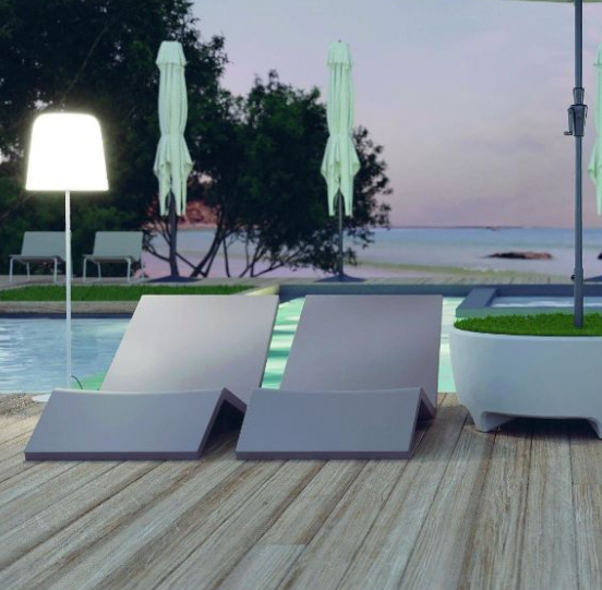 Molde giratorio personalizado Piscinas al aire libre Mesas y sillas Cama solar de plástico