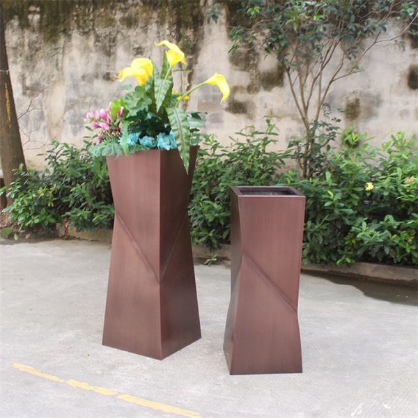 Outdoor flower planters standing metal cylinder flower pot